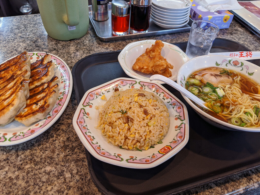チャーハン定食＋餃子