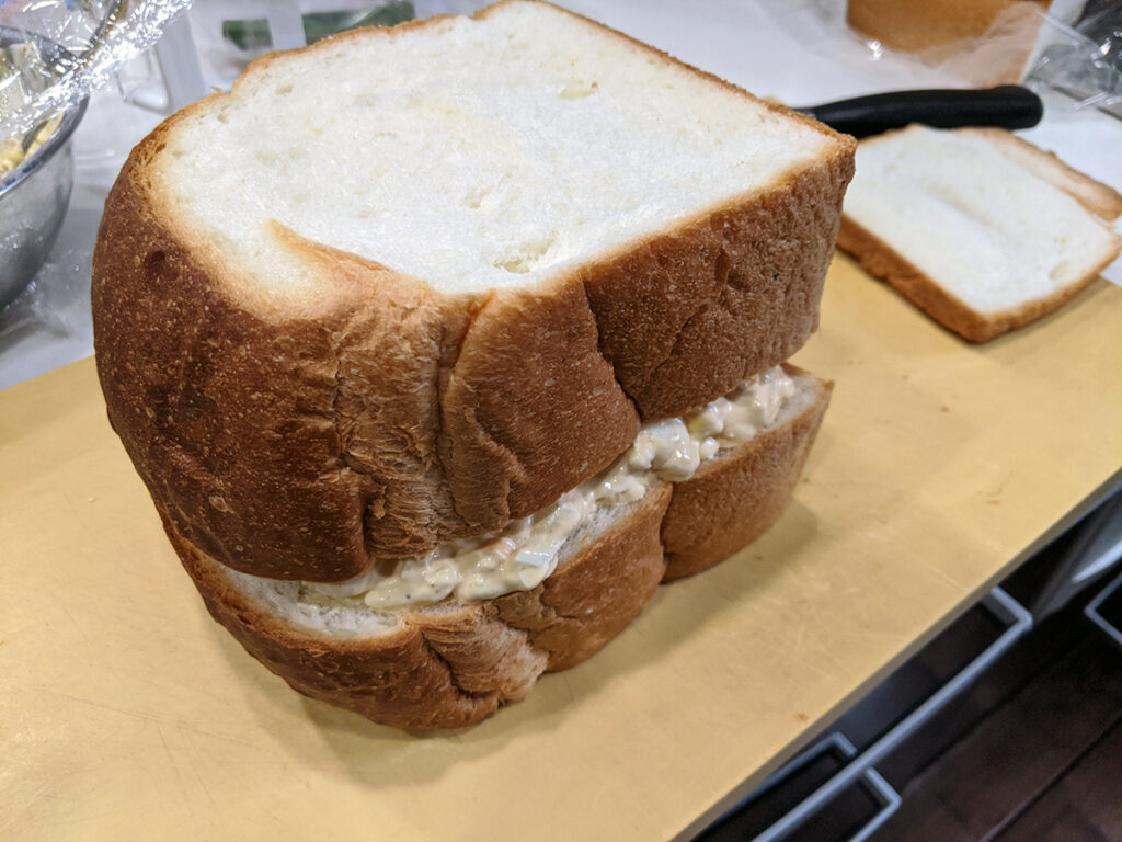 森本隆が作った巨大卵サンド