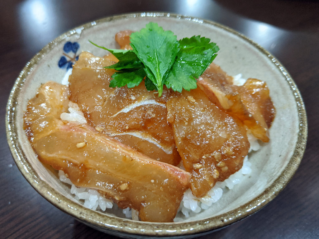 森本隆が作った真鯛の漬け丼