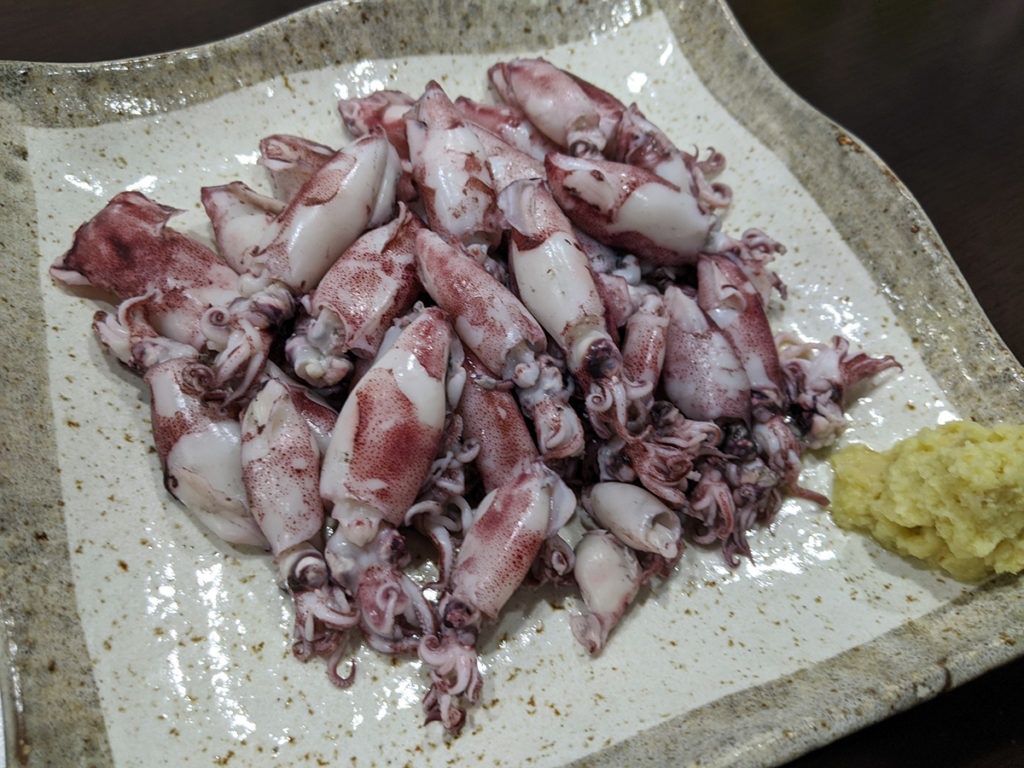 新子いかの白ゆで　ショウガ醤油でいただきます