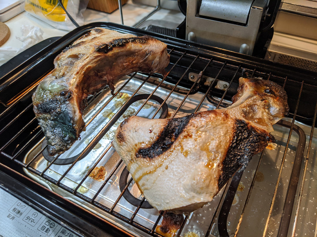 ぶりカマの塩焼き